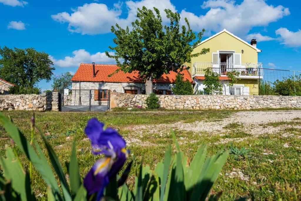 Hébergement de vacances Peaceful House In Nature Nearby National Park Krka