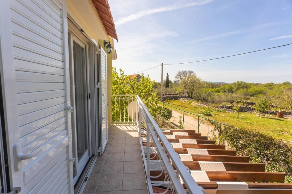 Peaceful House In Nature Nearby National Park Krka *